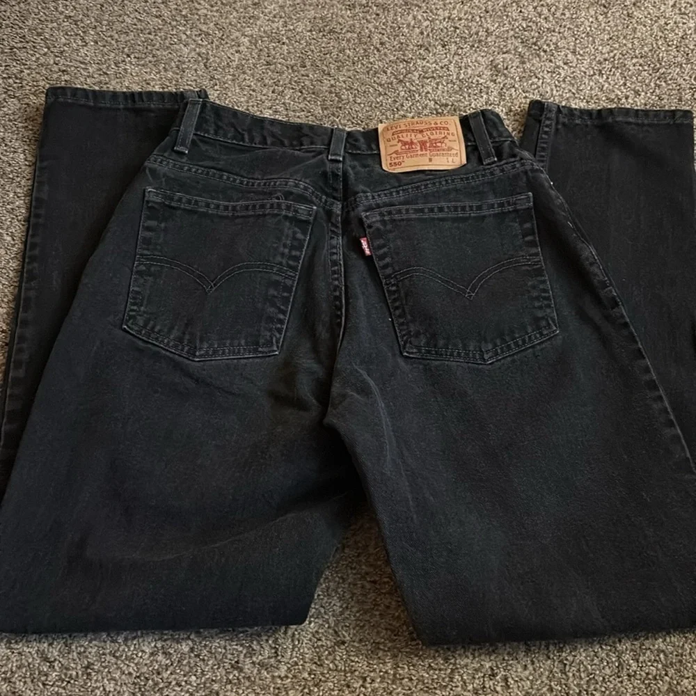 Vintage Ladies Black Levi’s 550’s Jeans